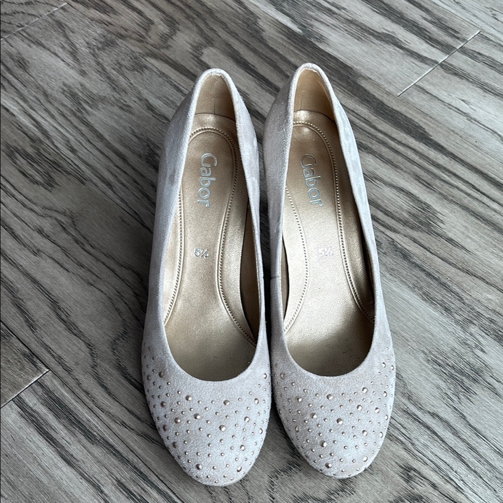 Gabor Cream Heels with Glittery Design size 5.5, US7.5